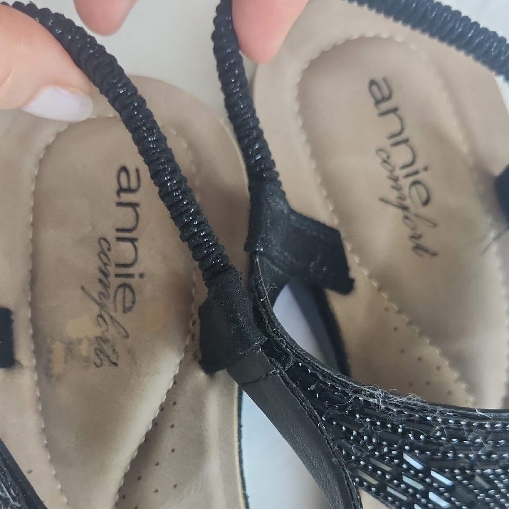 Elegant Black Beaded Women's Sandals - Picture 15 of 17